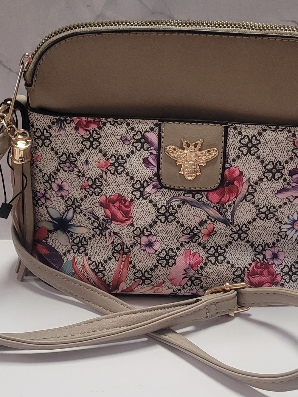 Source Unknown Beige Floral Crossbody Bag with Gold Bee Accent